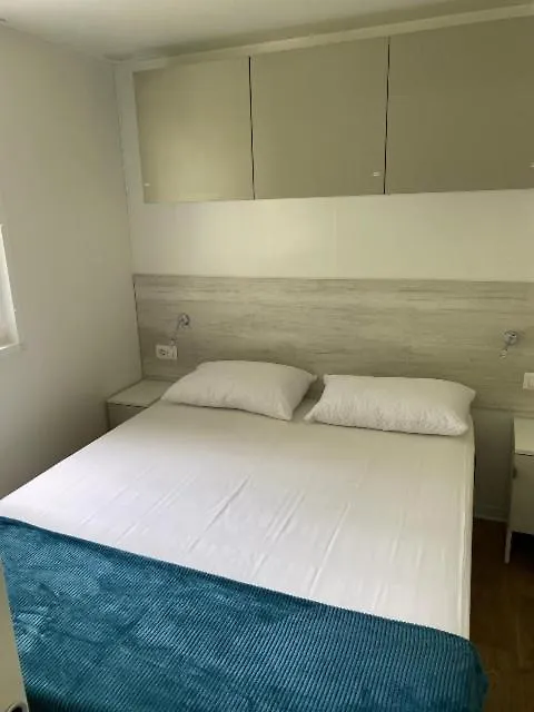 Camping Nuovo Massa  Campeggio